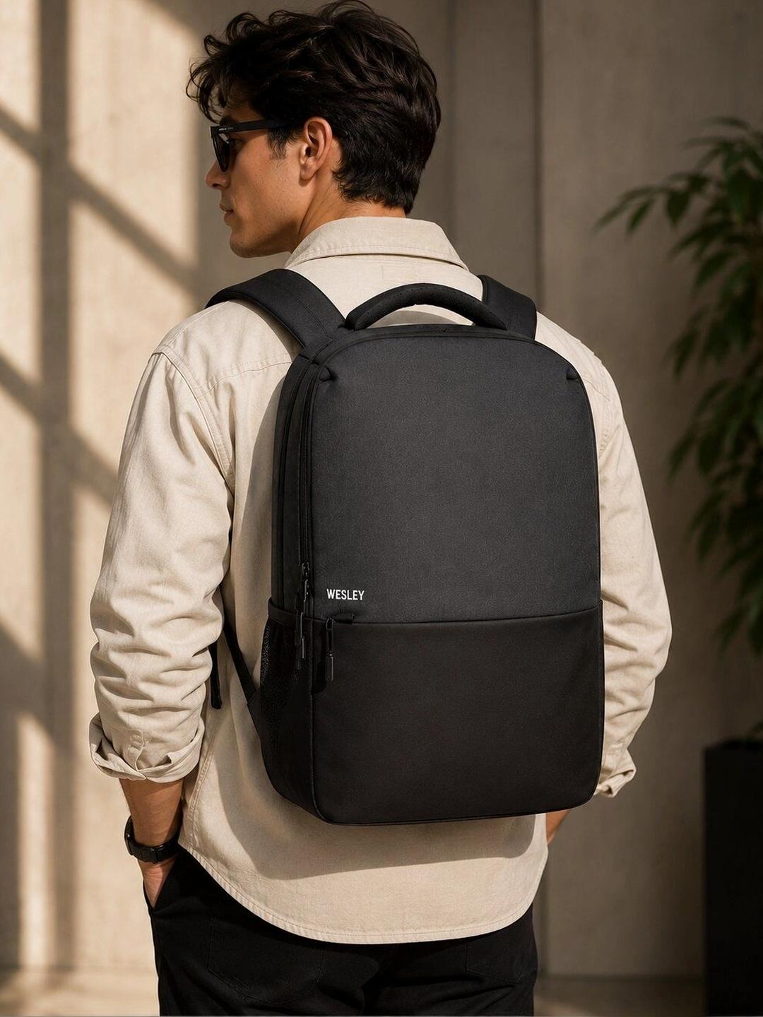 Wesley Unisex Black Solid Laptop Bag
