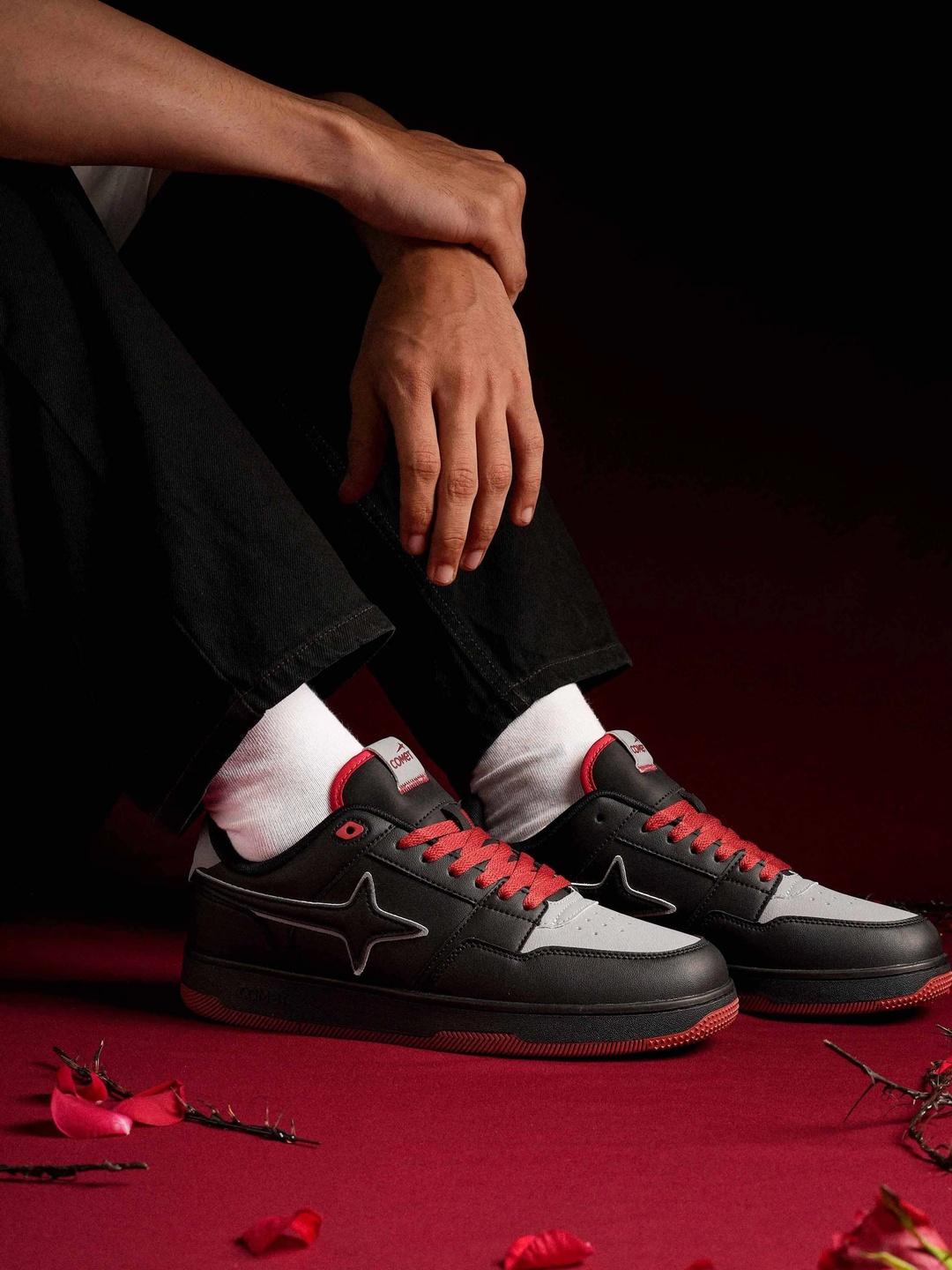 Comet Unisex X Lows Blackrose Sneakers - Image 1