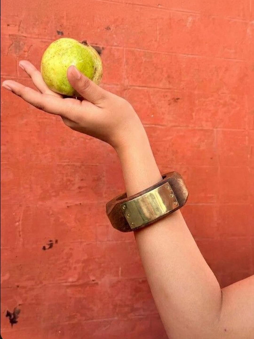 Janpath Bangles Buy Janpath Online Textured Bangles - Bangle for Women 39553675 | Myntra
