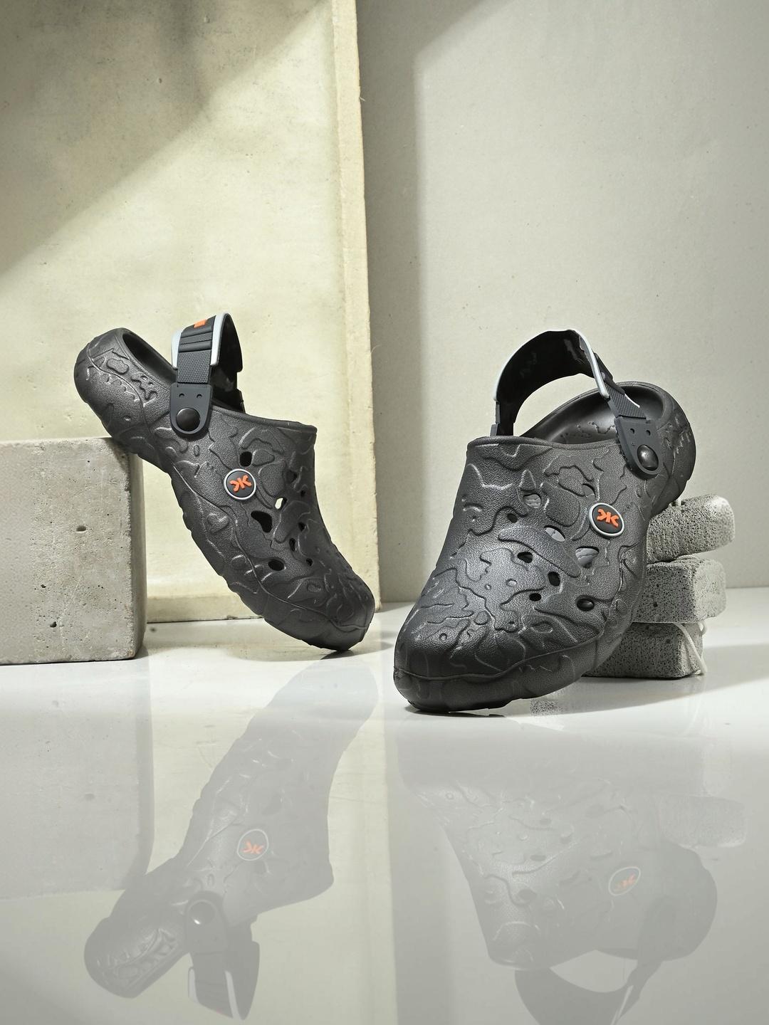 Killer Men Clogs