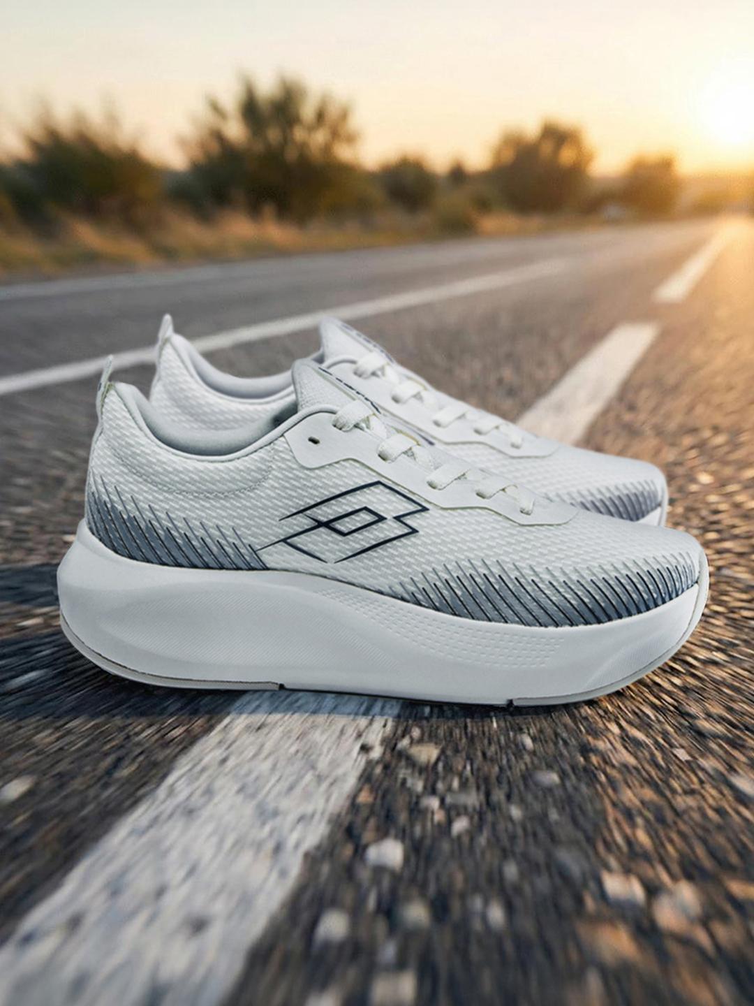 Lotto Men Strikerun White Running Shoes