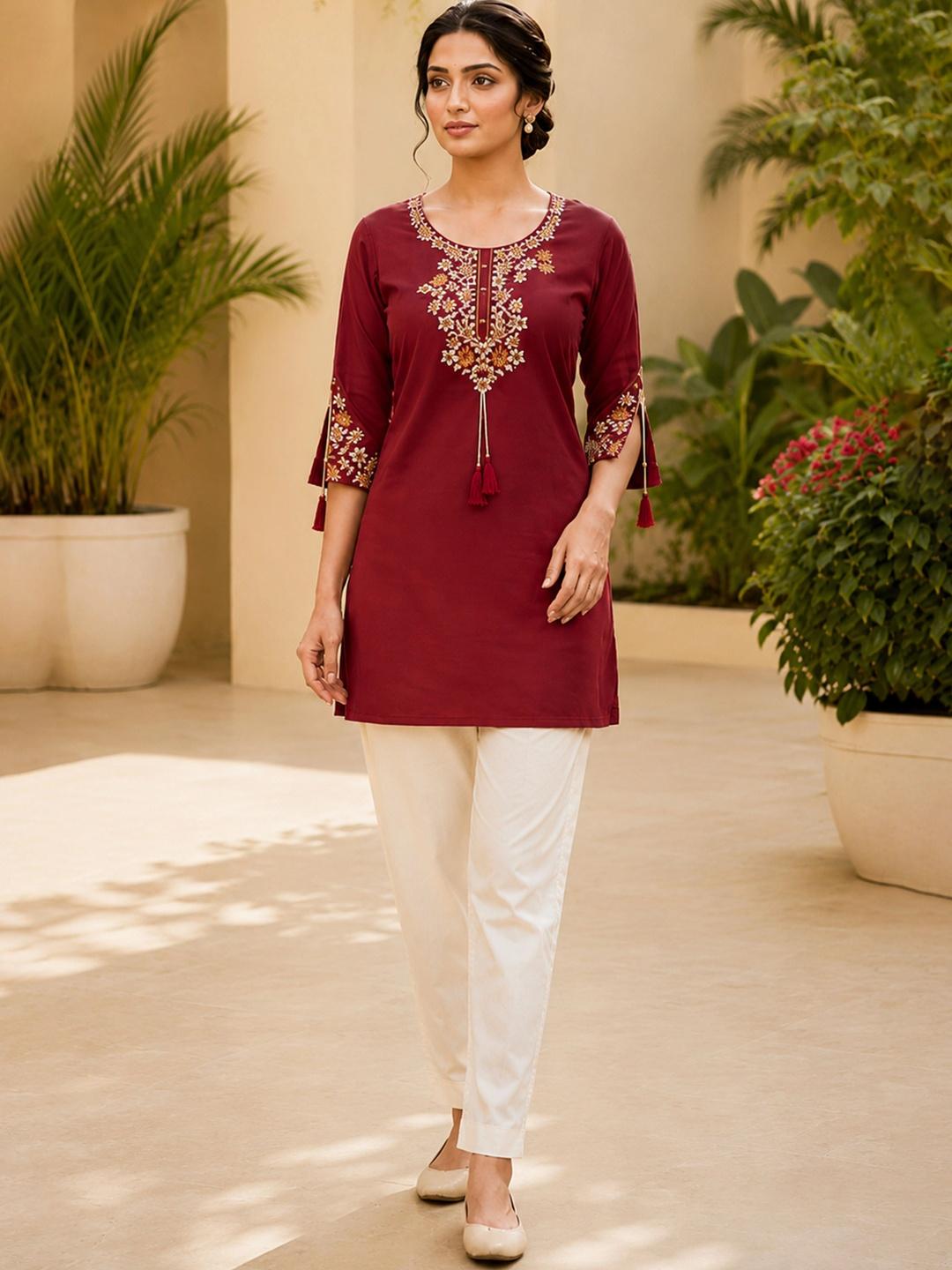 SURILI Viscose Rayon Embroidered Ethnic Tunic