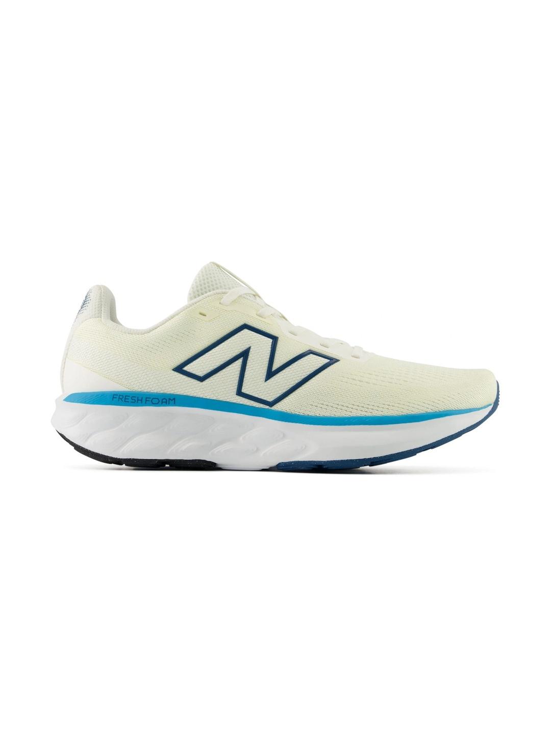 Buy New Balance Men 520 Sports Shoes -  - Footwear for Men