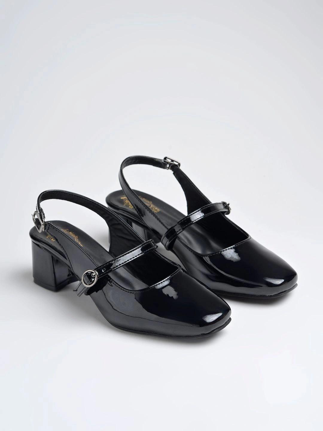 Shoetopia Block Pumps with Buckles