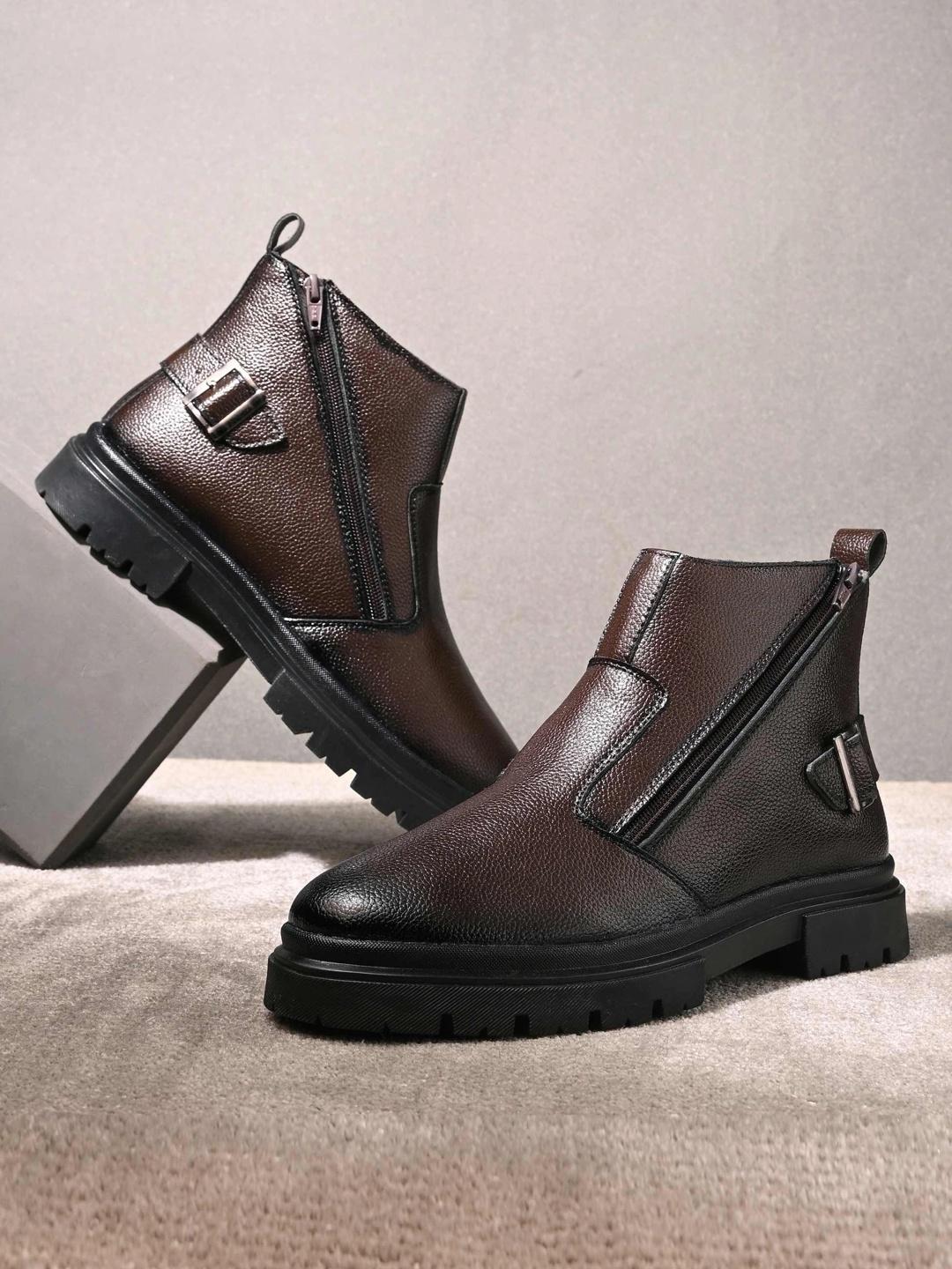 Roadster Men Round Toe Zip Boots
