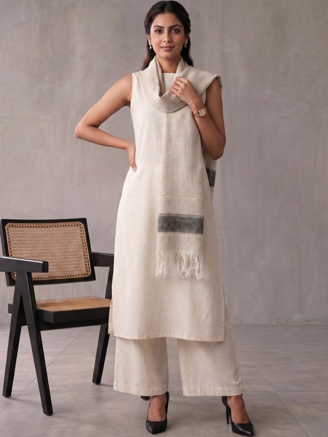 Buy Navibhu Women Woven Design Stole - Stoles for Women 43101397 | Myntra