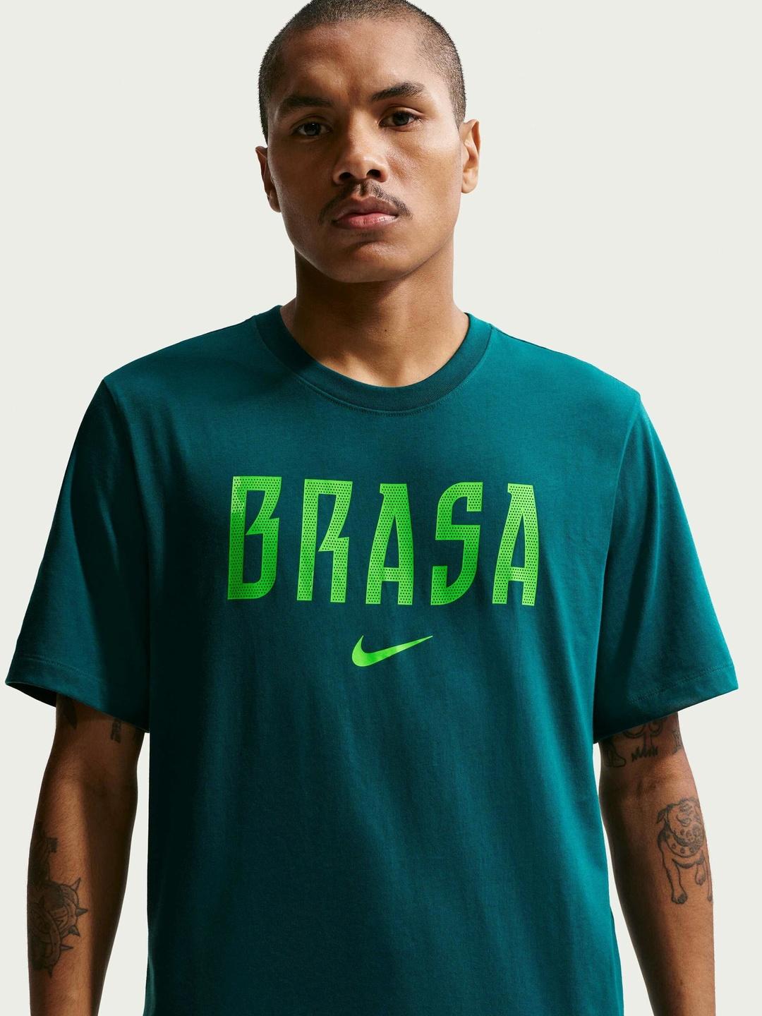 Nike T-shirt With This Sneakeradd This T-shir