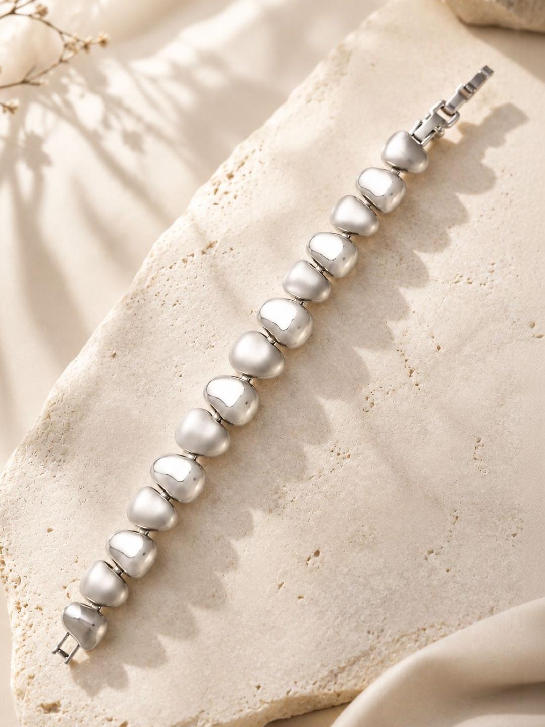 Buy Maasha Women Antique Silver Plated Link Bracelet - - Accessories for Women
