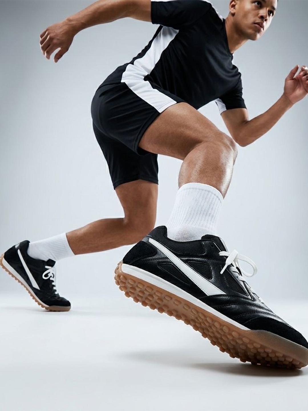 Roadster Men Round Toe Sneakers Casual Shoes - Image 1