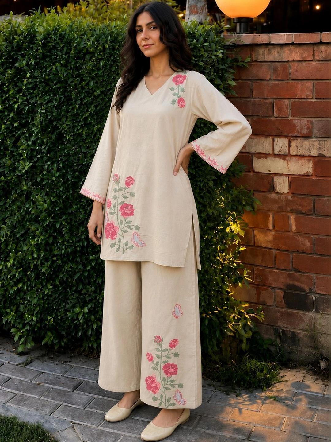 Flowral Top Buy HERE&NOW X Fwd Floral Print Top - Tops for Women 46780383 | Myntra