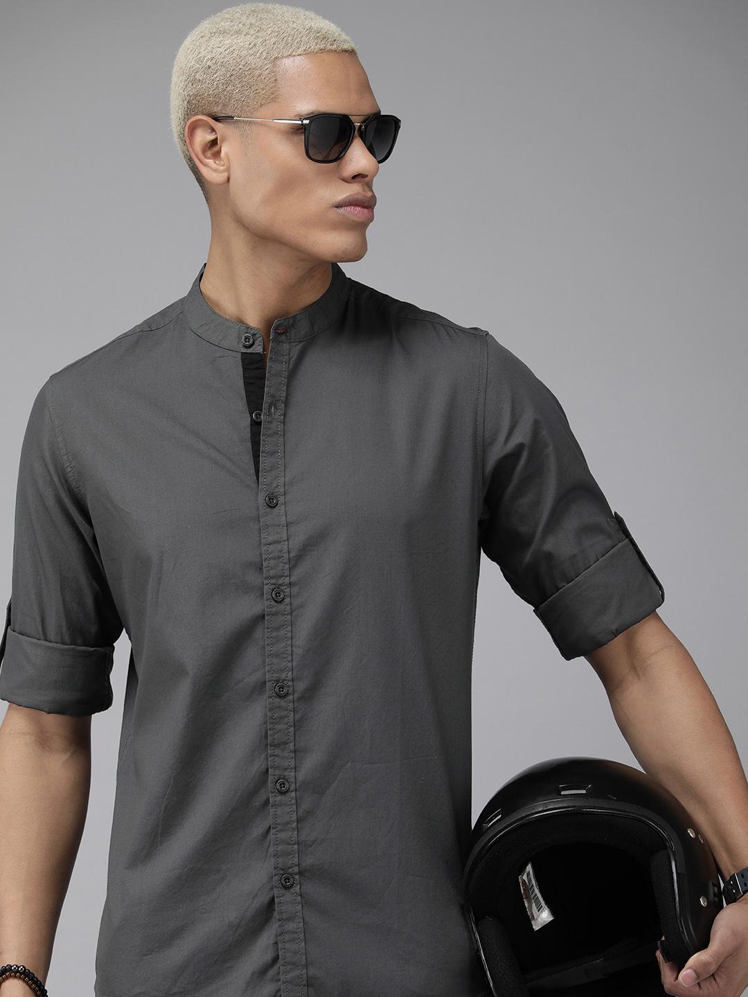Roadster Men Standard Mandarin Collar Roll-Up Sleeves Pure Cotton Casual Shirt