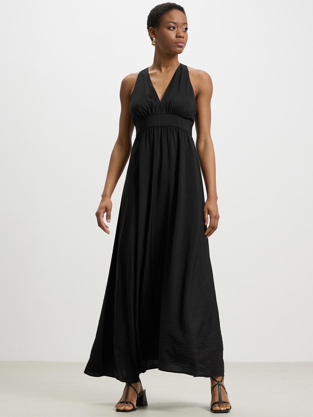 Clarissa™ Flowing V-Neck Maxi Dress