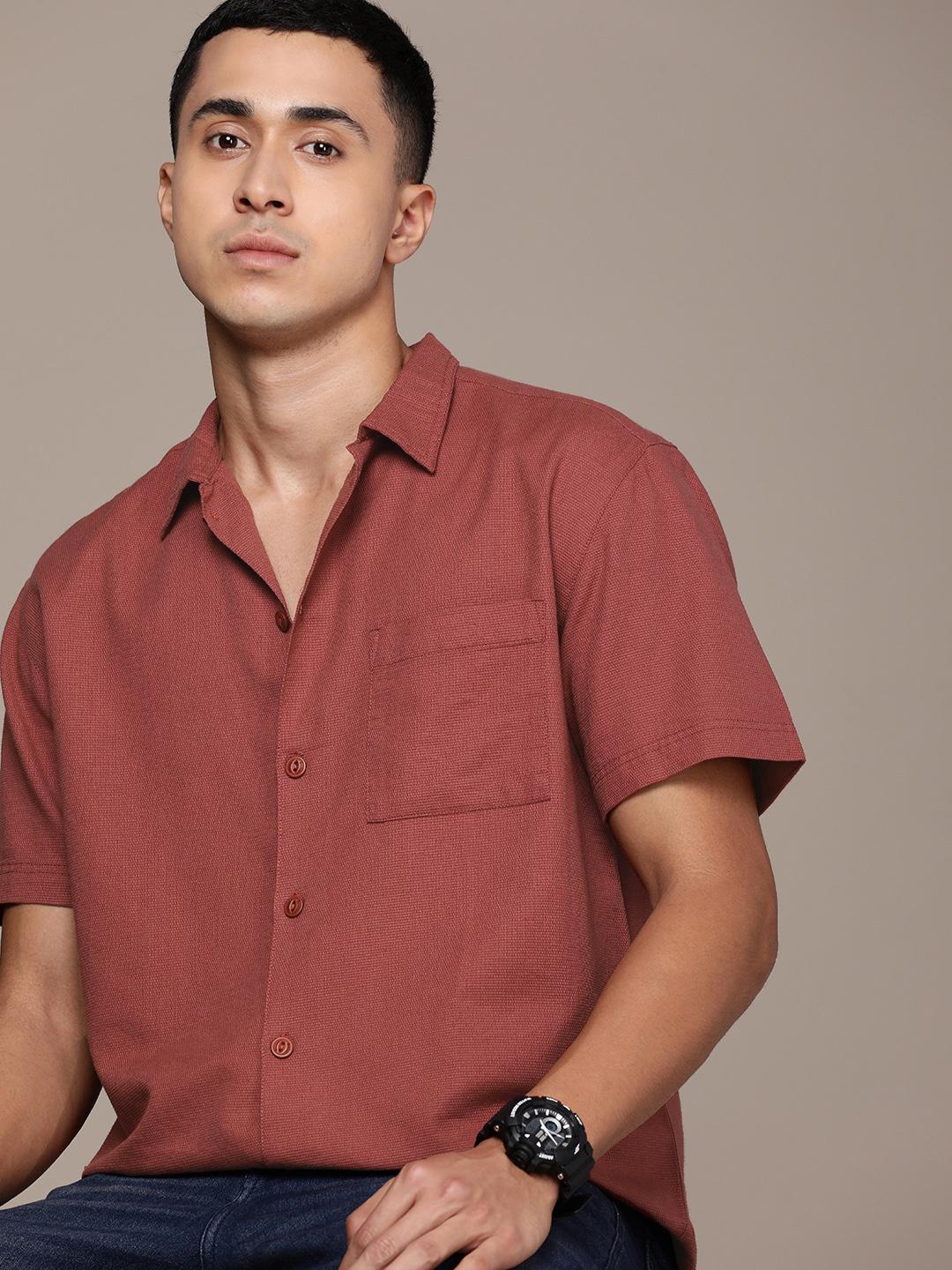 Roadster Men Relaxed Opaque Solid Casual Shirt