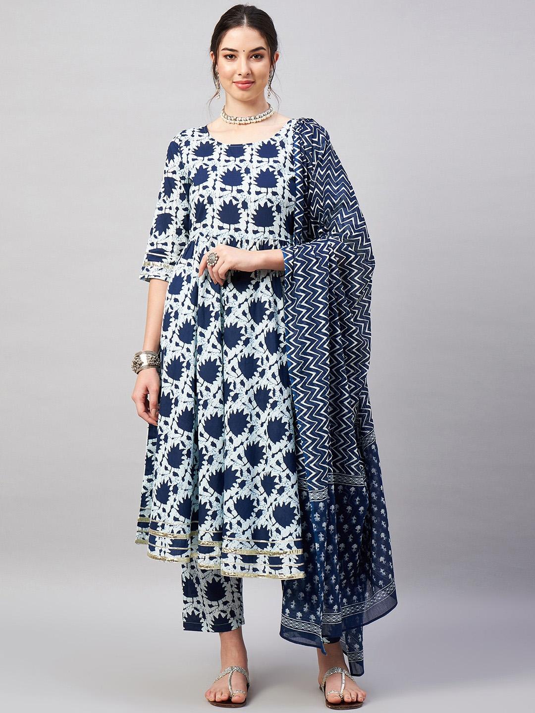 Women Black Floral Printed Gotta Patti Pure Cotton Kurta with Trousers & With Dupatta