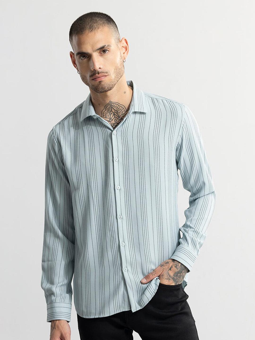 Snitch Classic Slim Fit Vertical Striped Spread Collar Casual Shirt
