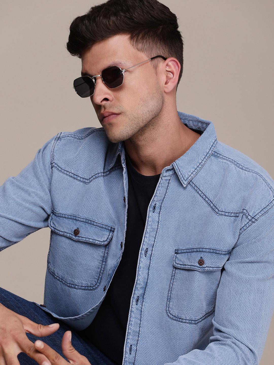 Roadster Men Relaxed Solid Denim Casual Shirt