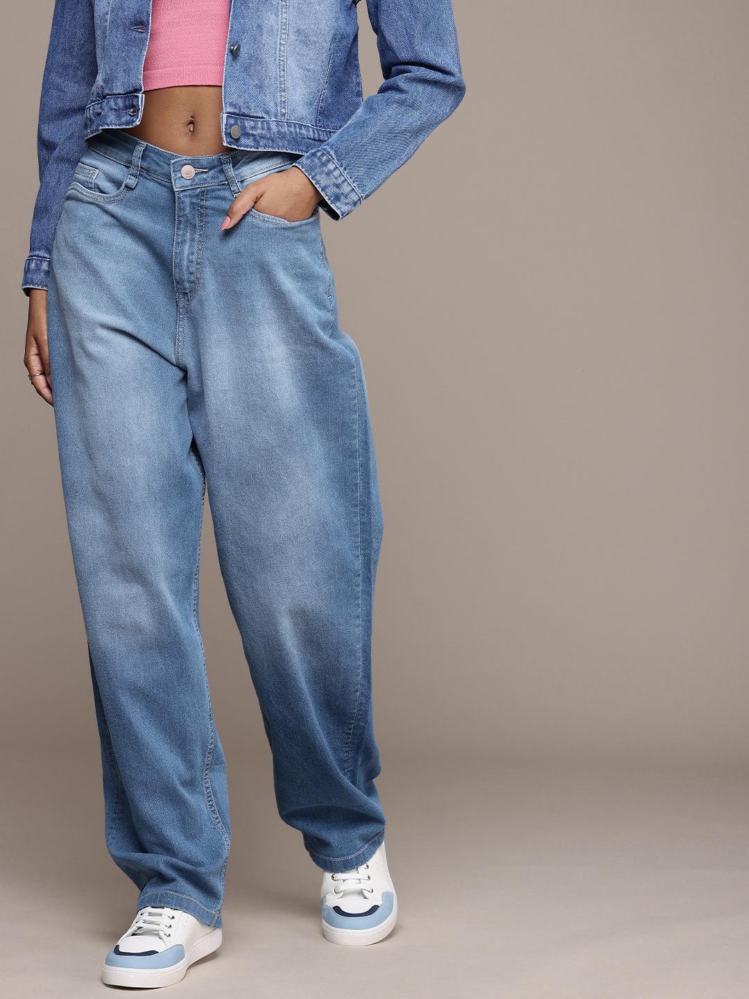 The Roadster Life Co. Women Skater Fit High-Rise Heavy Fade Stretchable Jeans