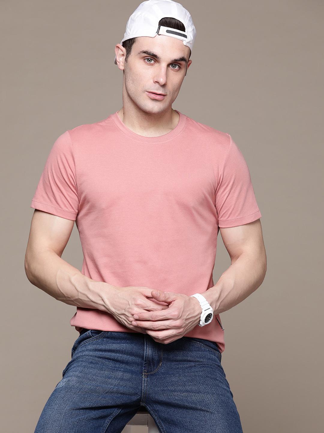 Roadster Men Solid T-shirt