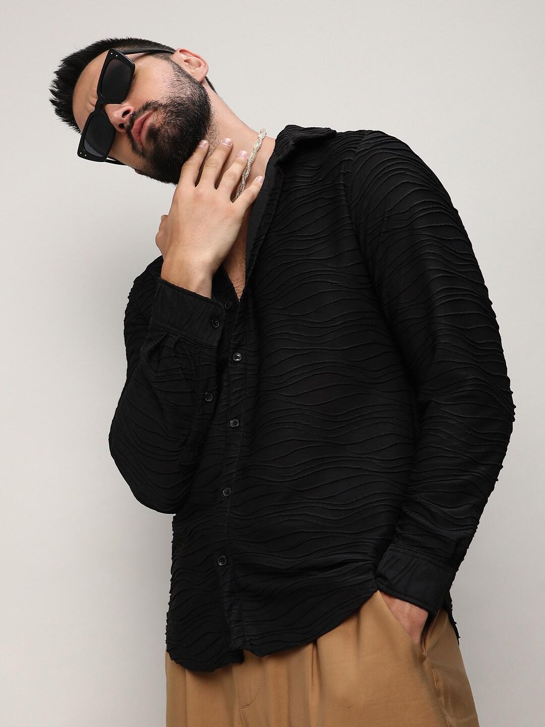 Campus Sutra Men Classic Horizontal Stripes Opaque Striped Casual Shirt