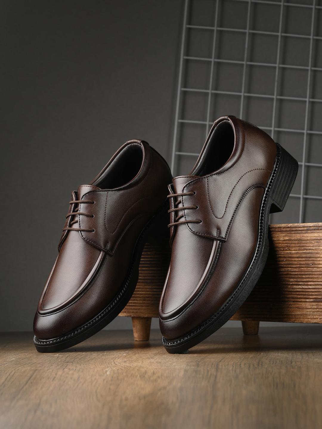 HERE&NOW Men Textured Round Toe Formal Derbys