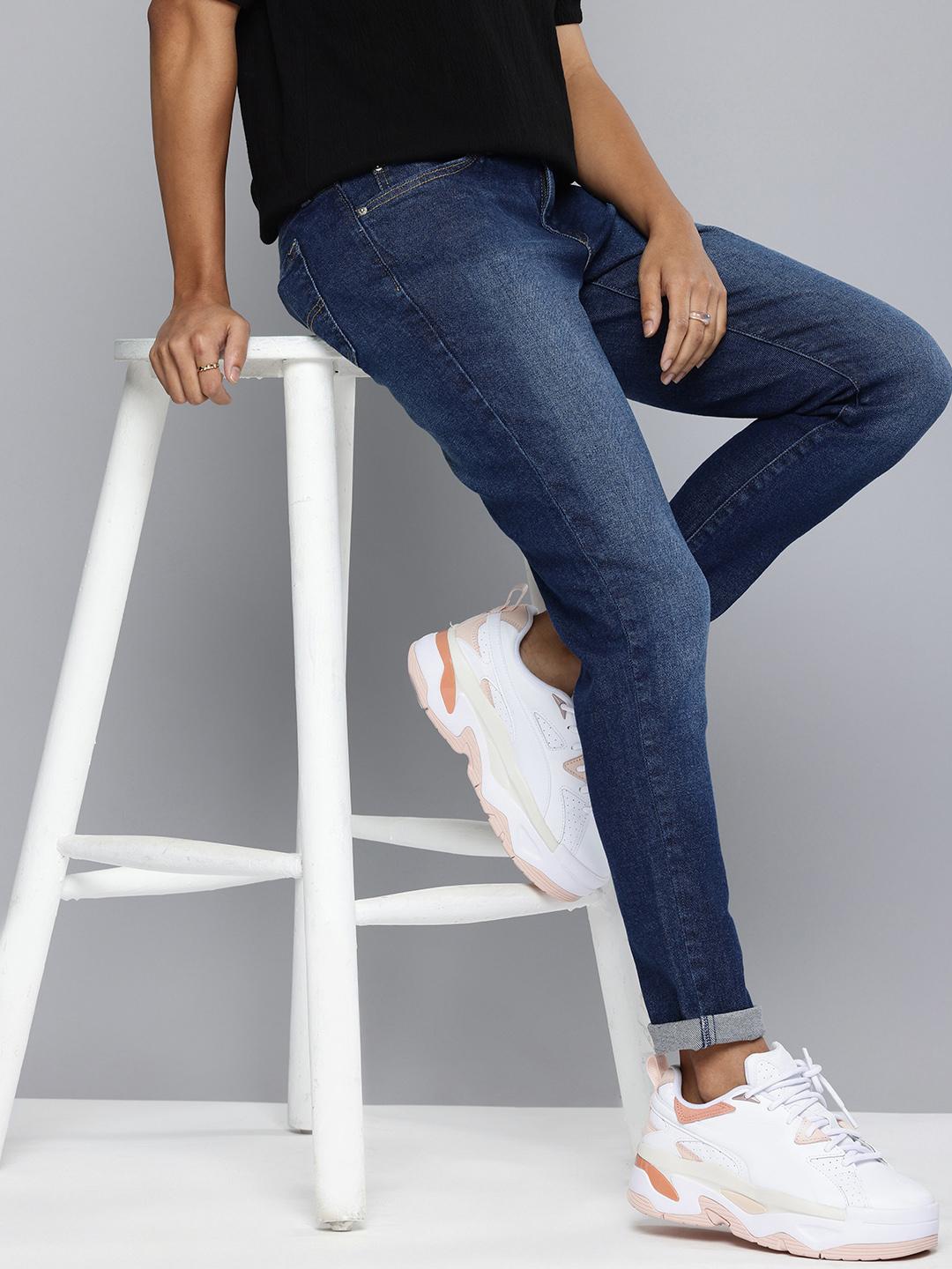 Levis Women 711 Skinny Fit Light Fade Stretchable Jeans