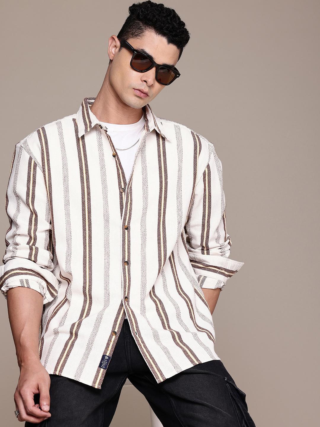 Roadster Men Woven Striped Casual Shirt