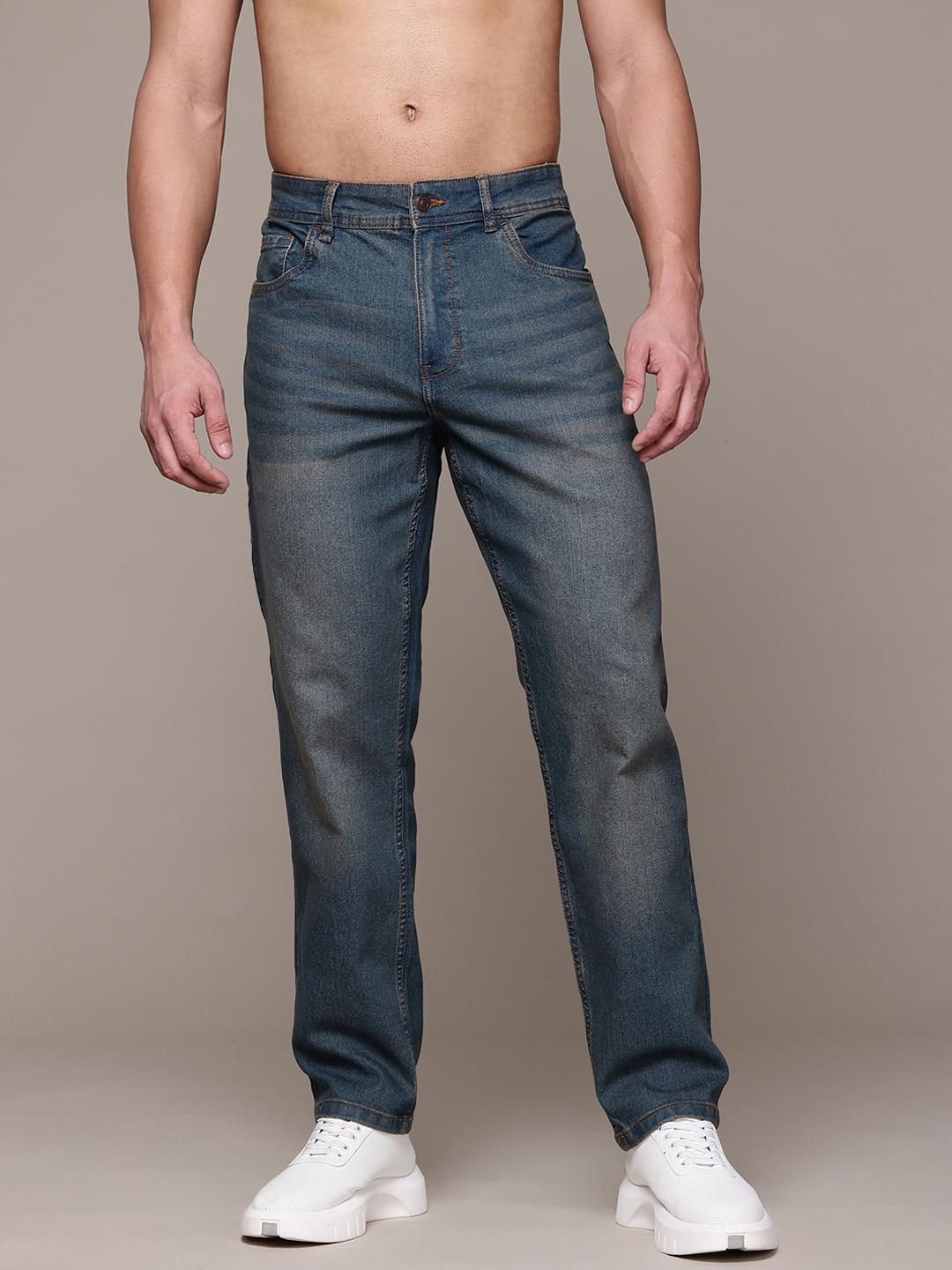The Roadster Lifestyle Co. Men Relaxed Fit Light Fade Stretchable Jeans