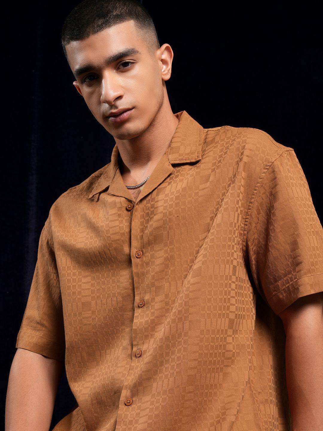 HIGHLANDER Men Dobby Textured Cuban Collar Oversized Shirt
