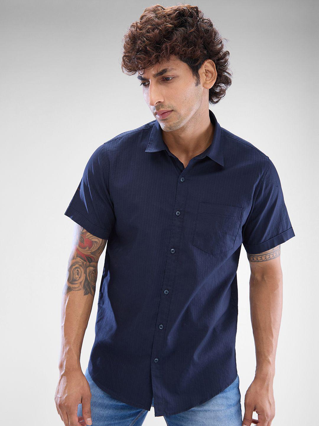 SPYKAR Men Solid Slim Fit Opaque Casual Shirt