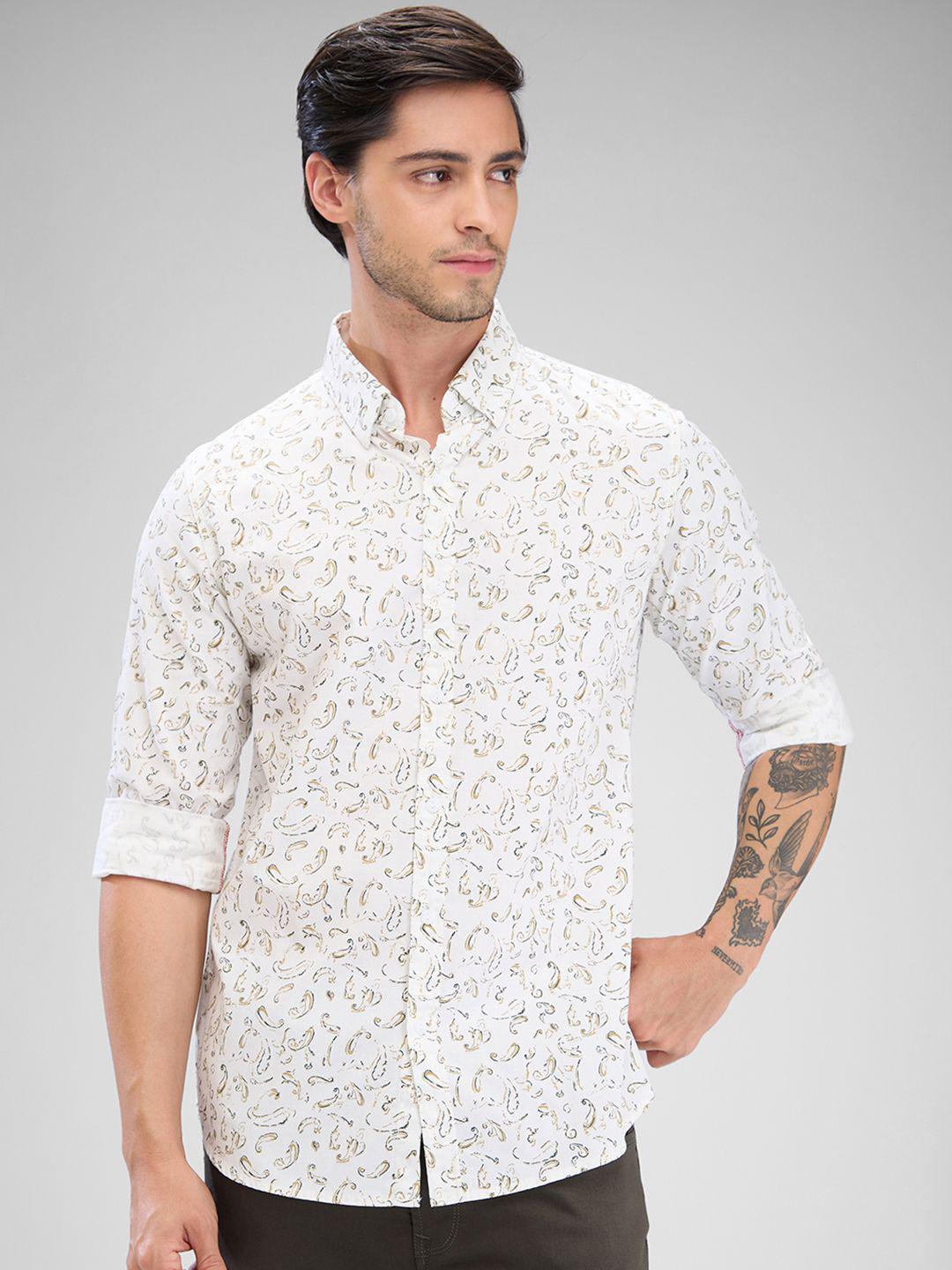 SPYKAR Men Slim Fit Opaque Conversational Printed Spread Collar Casual Shirt