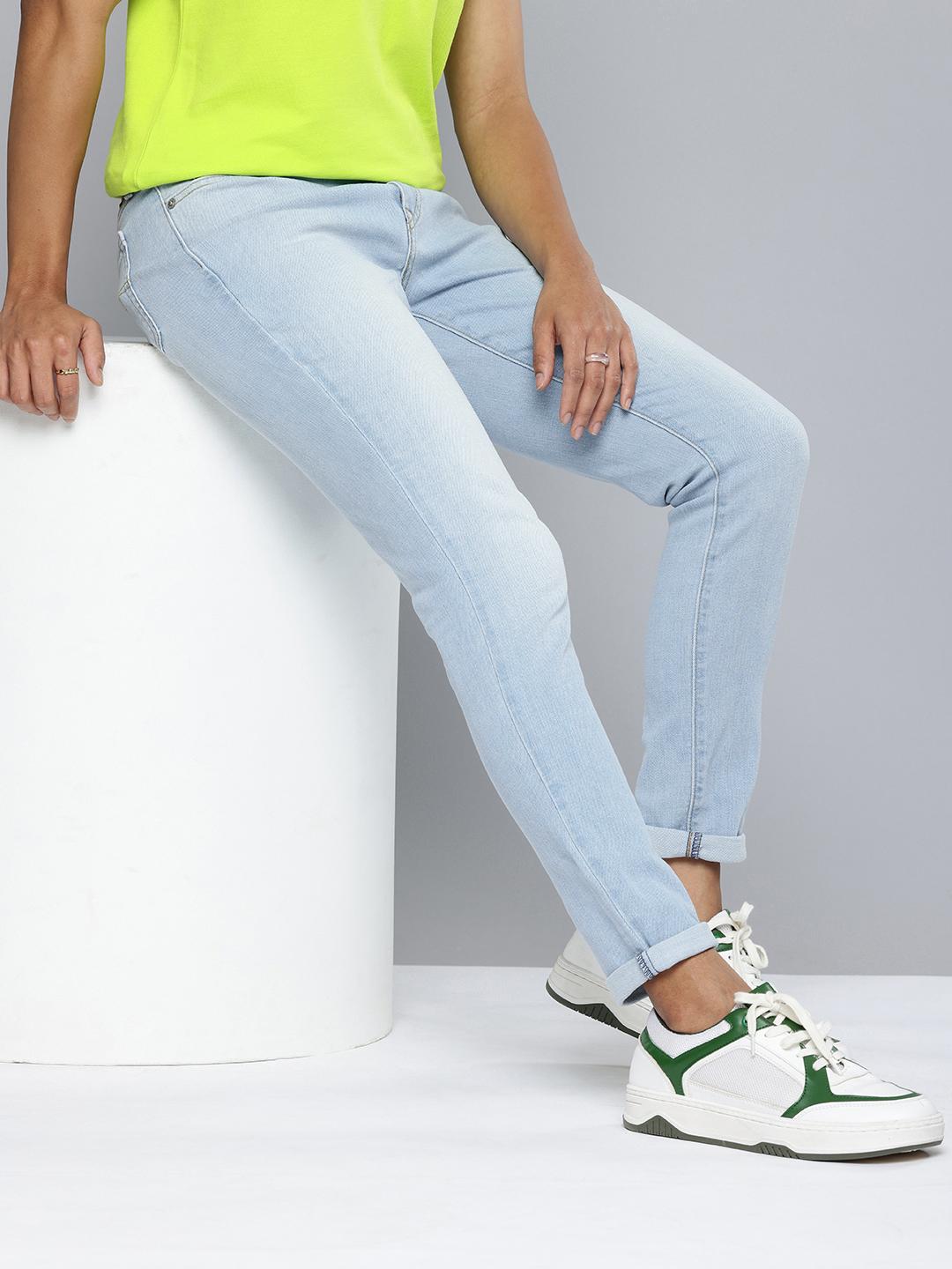 Levis Women 711 Skinny Fit Light Fade Stretchable Jeans