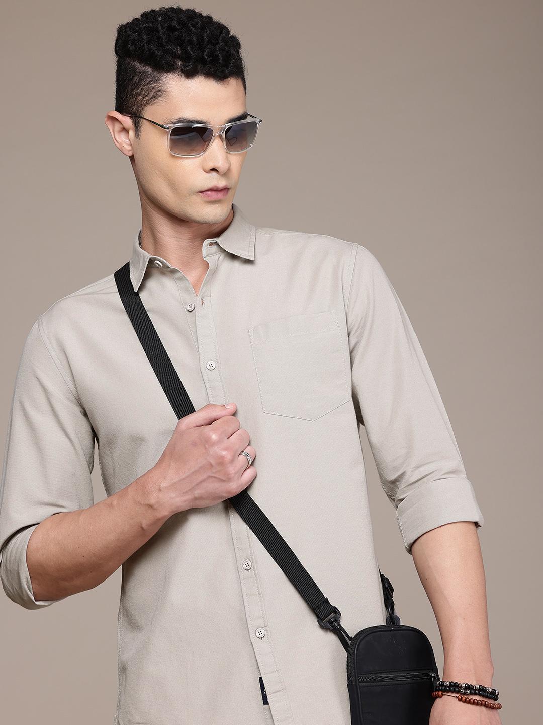 Roadster Men Solid Premium Regular Fit Shirt