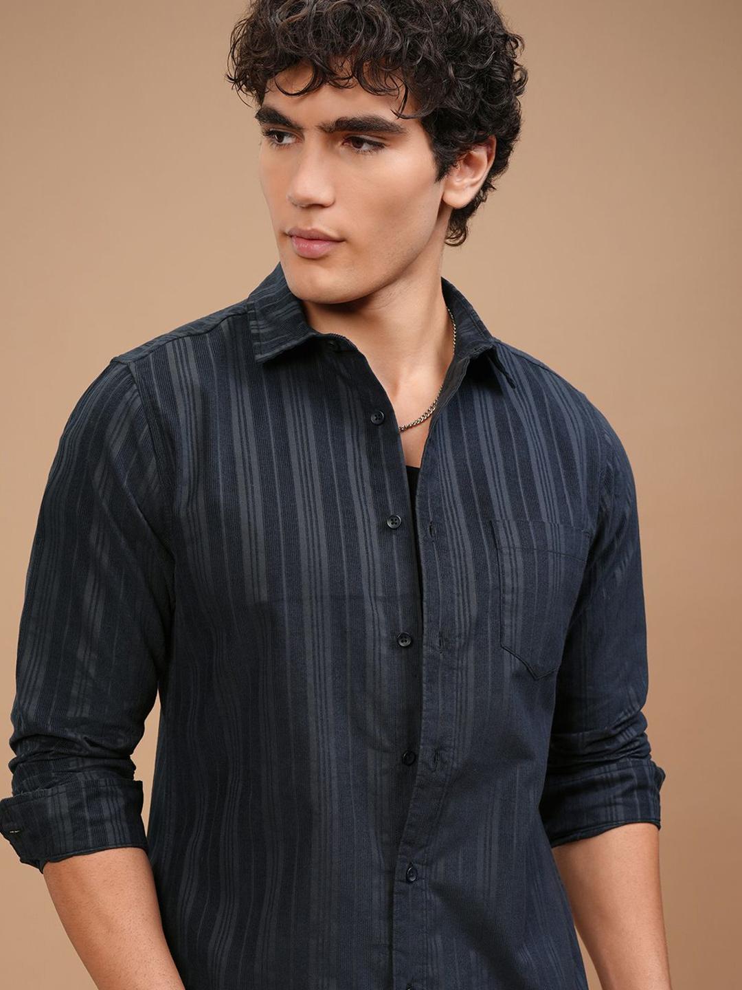 HIGHLANDER Men Slim Fit Spread Collar Vertical Striped Cotton Casual Shirt