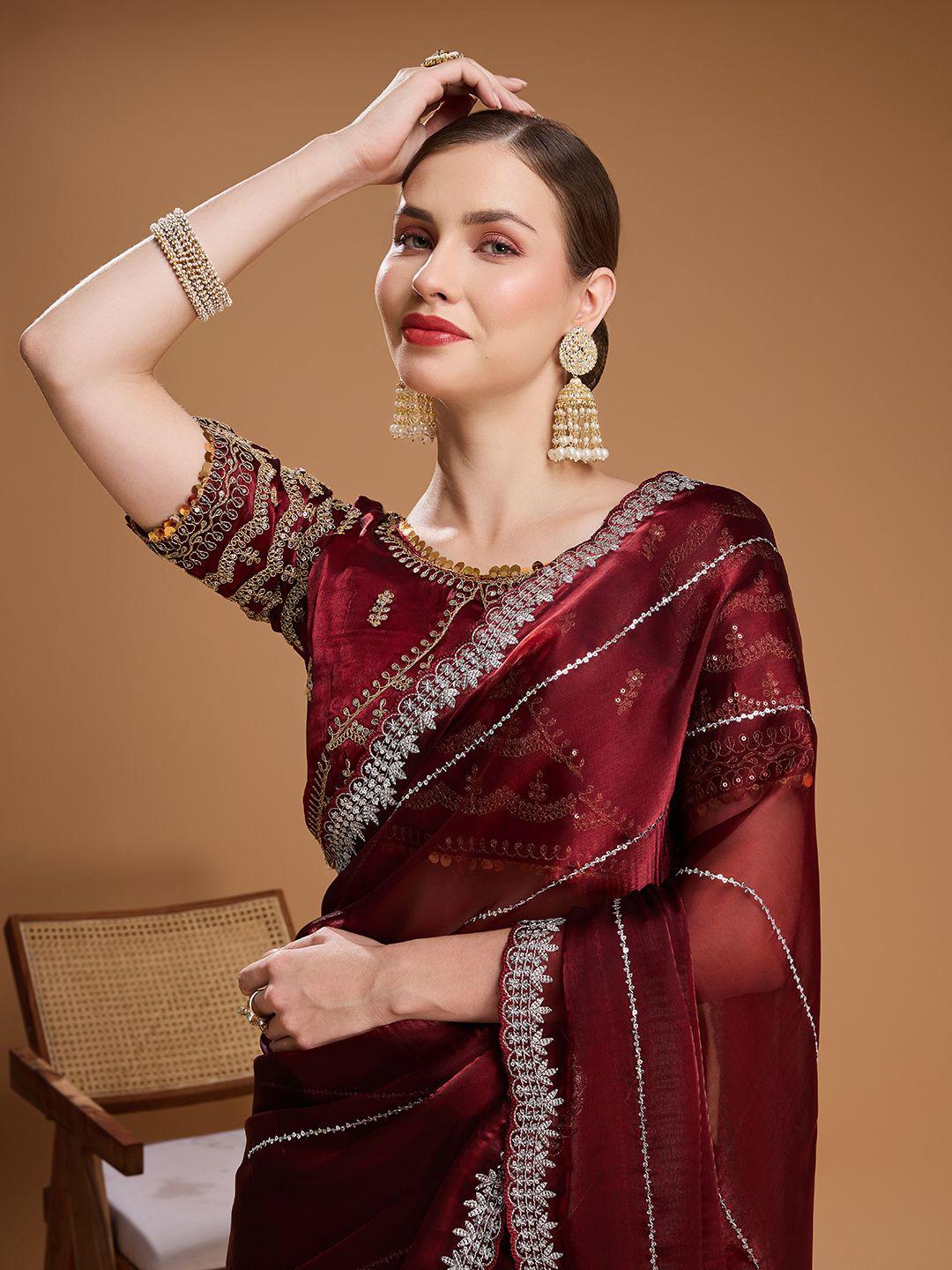 Delicately embellished detailed blouse with shaded saree