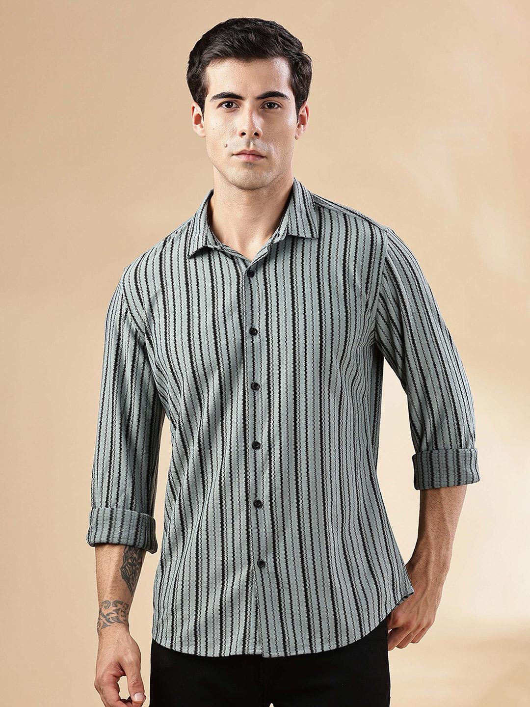 HERE&NOW Men Slim Fit Cutaway Collar Vertical Striped Casual Shirt