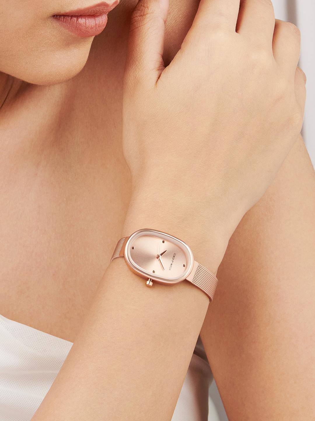 Buy JOKER & WITCH Women Dial & Stainless Steel Bracelet Style Straps Analogue Watch AMWW952 - - Accessories for Women