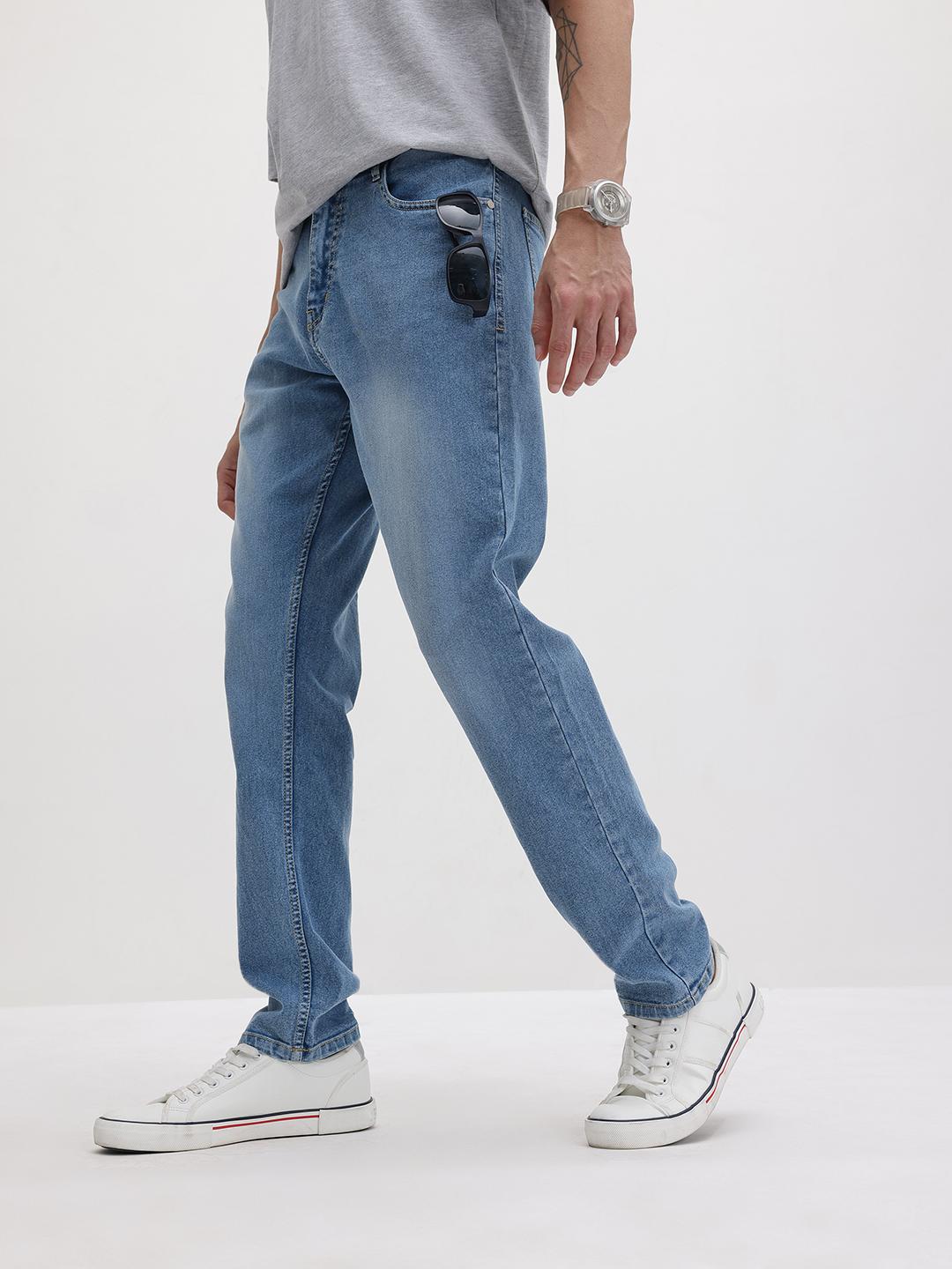 The Roadster Life Co. Men Relaxed Fit Mid-Rise Light Fade Stretchable Jeans
