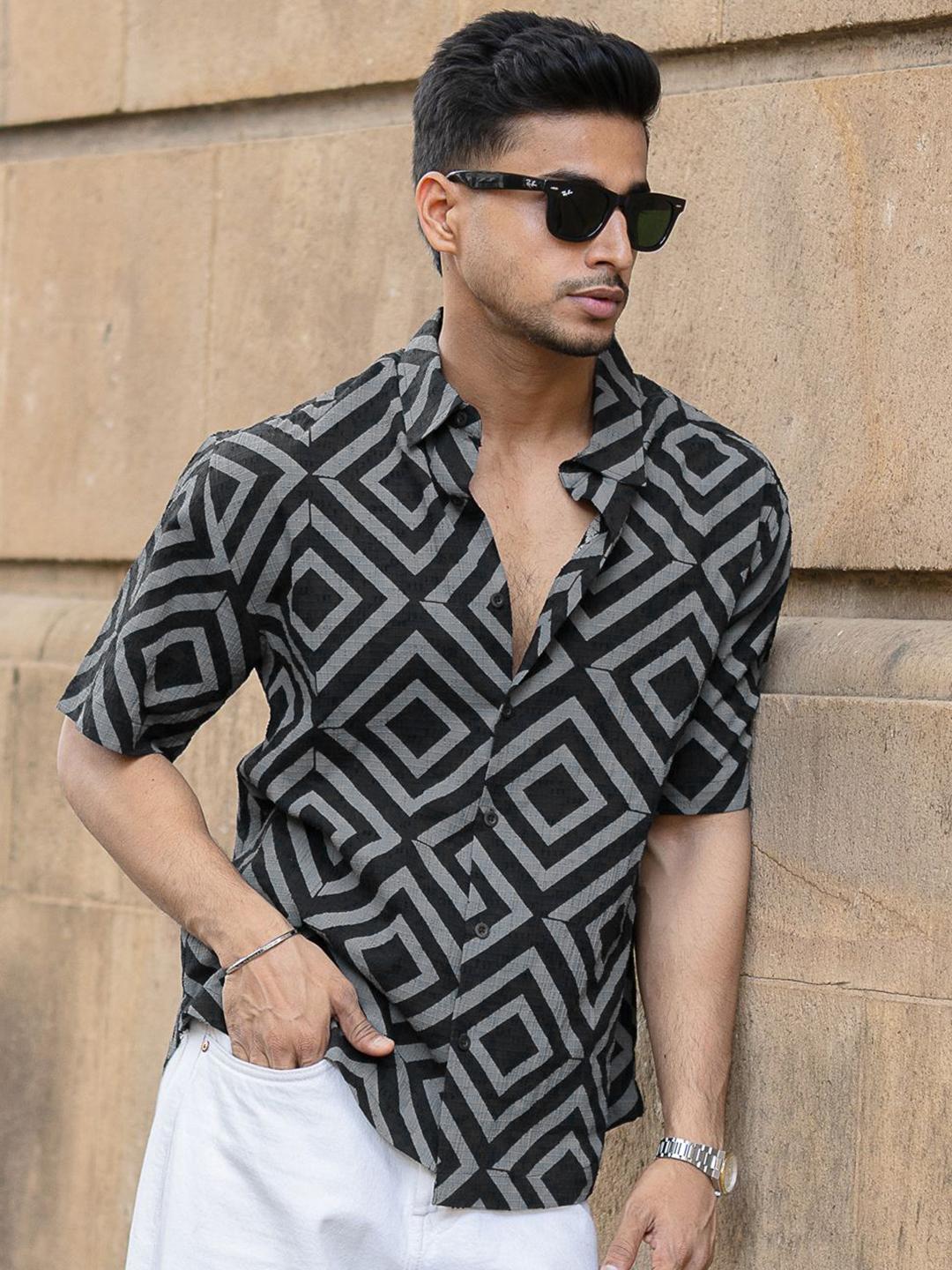 Men's Navy Blue Premium Spread Collar Geometric Printed Cotton Slim Fit Casual Shirt
