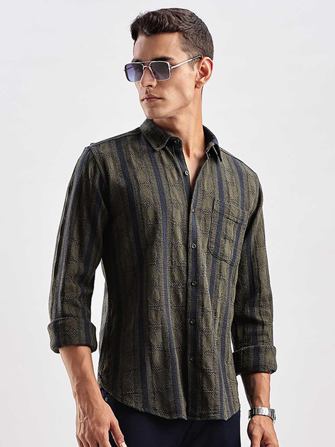 HERE&NOW Men Slim Fit Opaque Striped Casual Shirt