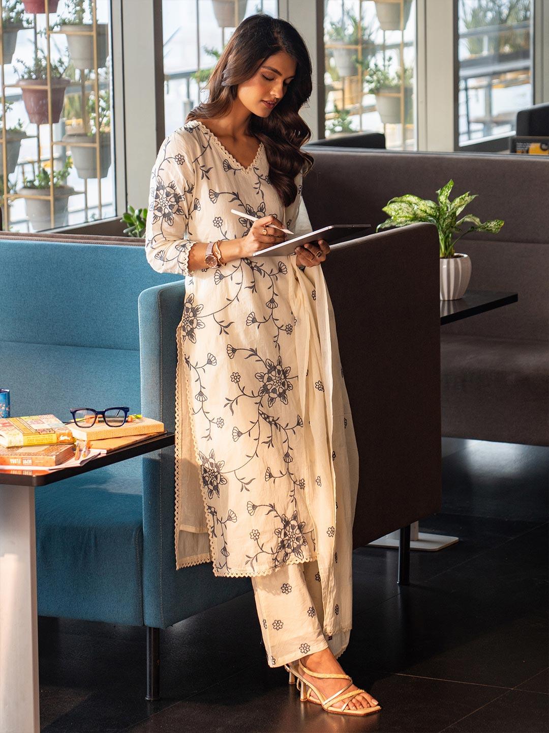 Libas – Women Embroidered Kurta Set