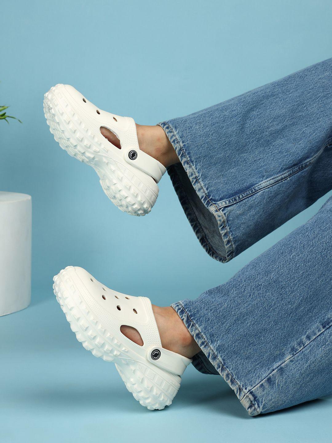 Buy The Roadster Lifestyle Co Women Self Design Clogs - Flip Flops for ...