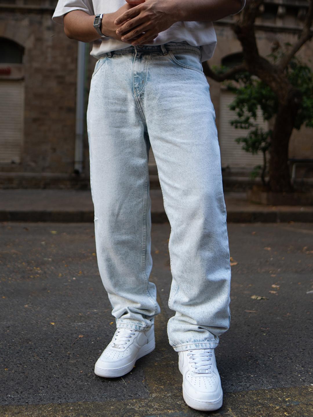 Powerlook Men Relaxed Fit Mid-Rise Mildly Distressed Heavy Fade Jeans