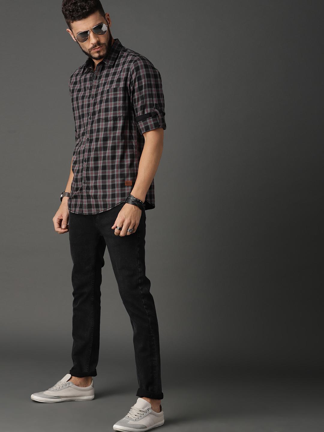 Roadster Men Black & Red Yarn Dyed Checked Casual Shirt