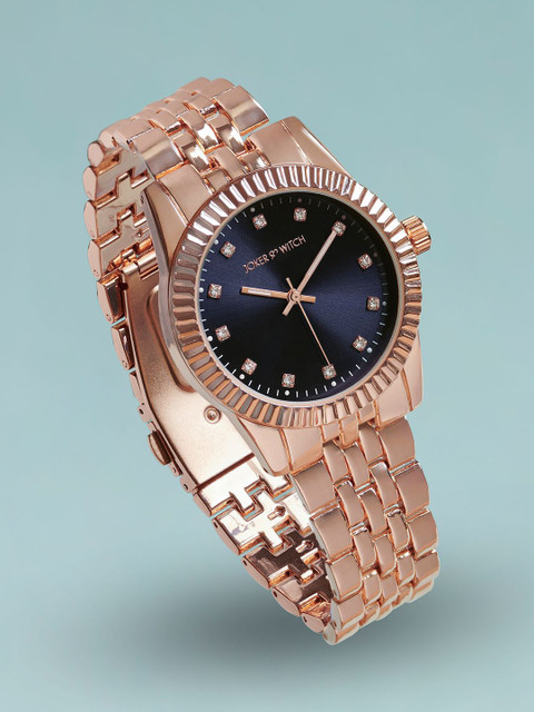 Buy JOKER & WITCH Women Embellished Dial & Bracelet Style Straps Analogue Watch AMWW1134 - - Accessories for Women