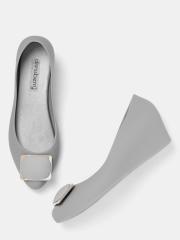 DressBerry Women Grey Solid Pumps