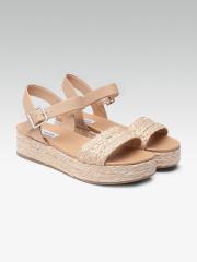 Steve Madden Women Beige Woven Design Sandals