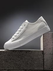 The Roadster Lifestyle Co Men Off-White Solid Sneakers