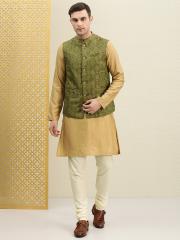 House of Pataudi Men Beige & Off-White Self Design Kurta With Churidar & Nehru Jacket