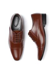 INVICTUS Men Brown Solid Formal Oxfords