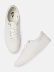 Roadster Men White Solid Sneakers